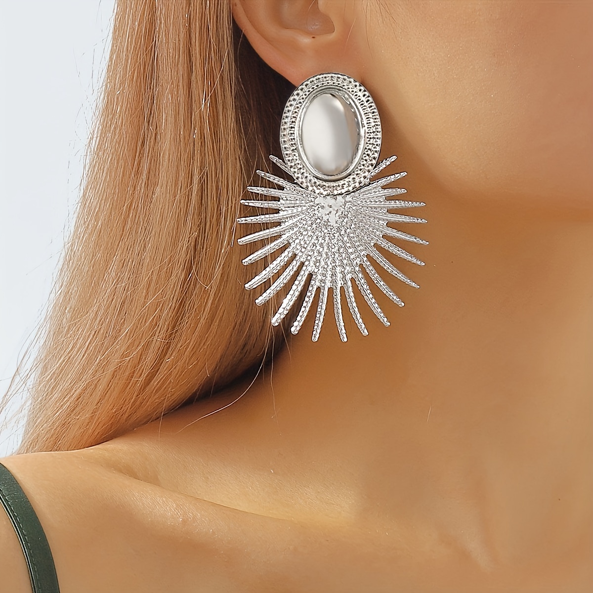 Geometric Fan Vintage Earrings with Golden Touch